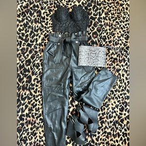 Black Windsor Corset Crop